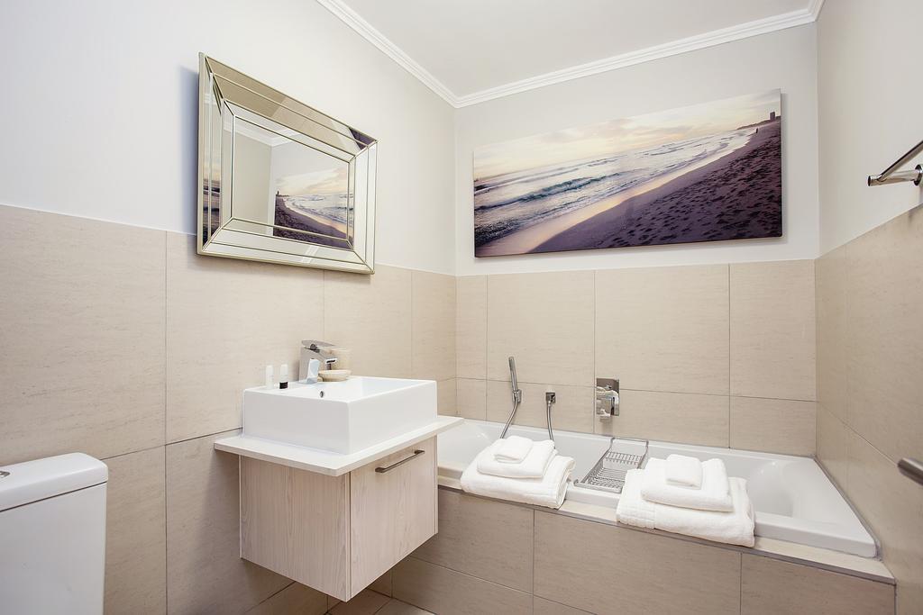 Apartments On Century Kaapstad Buitenkant foto
